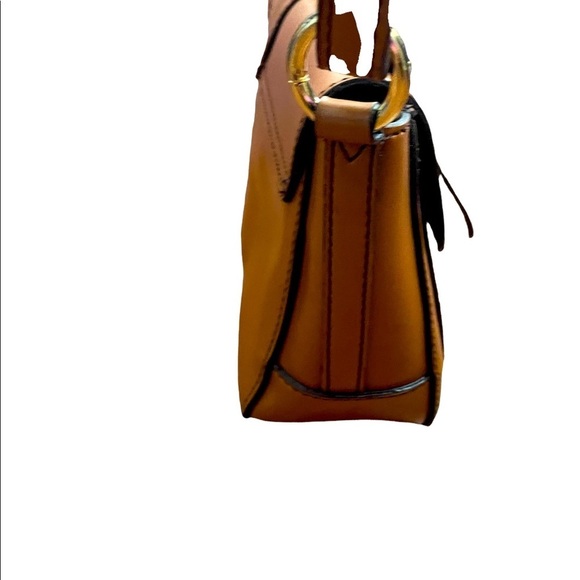 Mondani New York Faux Leather Camel Colored Shoulder Purse - Picture 5 of 11